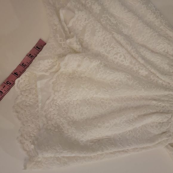 Ministry Of Style Floral Lace Playsuit Romper - Picture 10 of 13